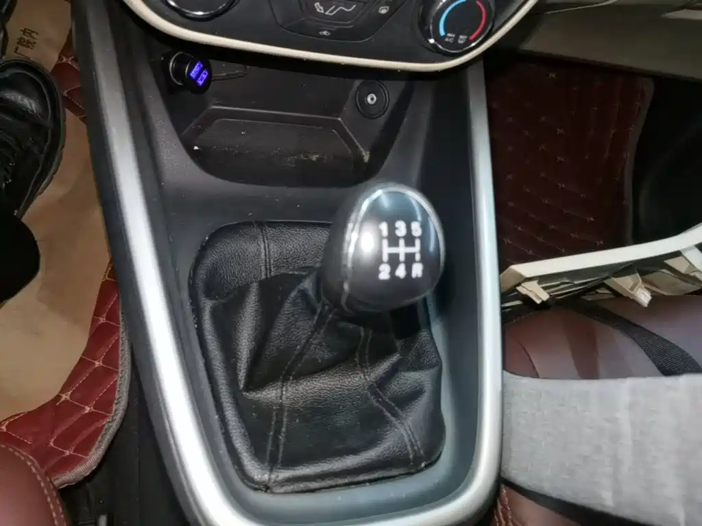 Ford Escort — миниатюра 14