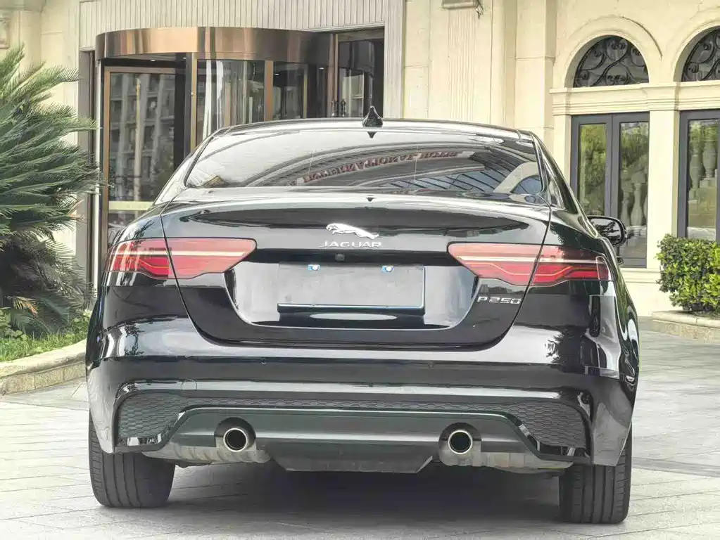 Jaguar XEL — миниатюра 8