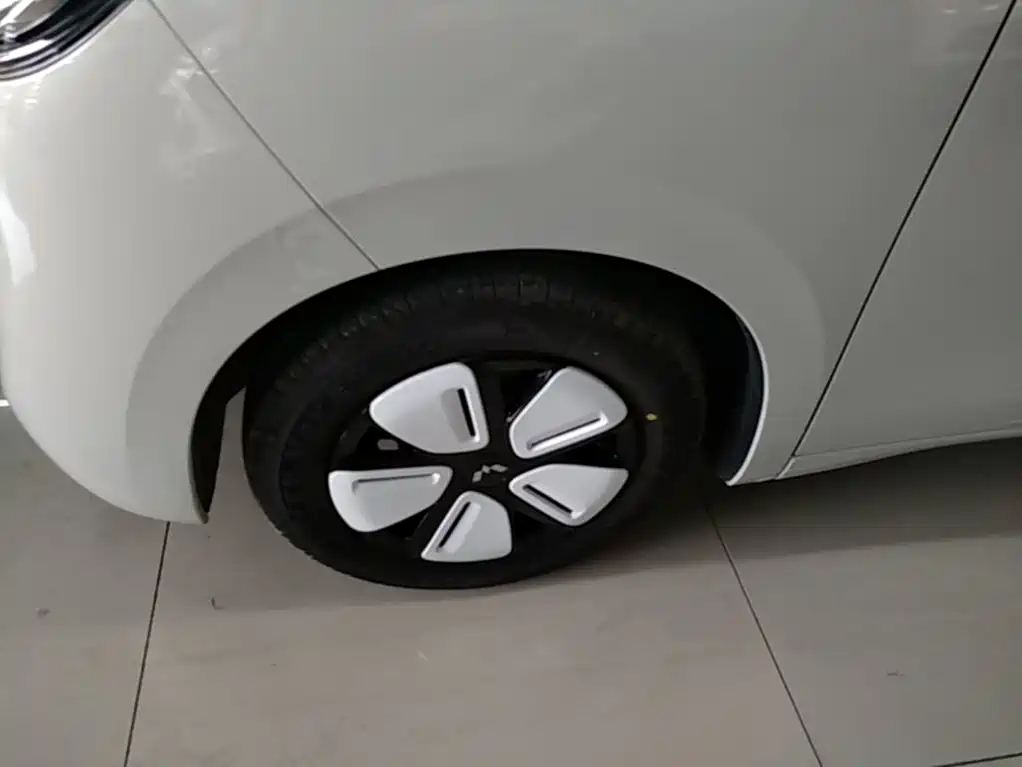 Wuling MINIEV — миниатюра 23