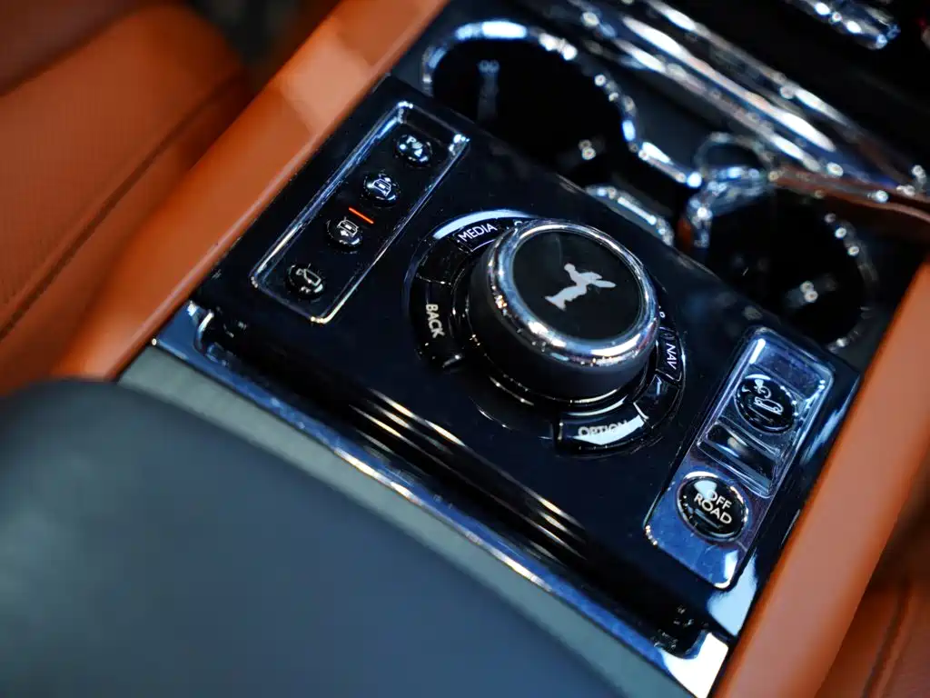 Rolls-Royce Cullinan — миниатюра 51