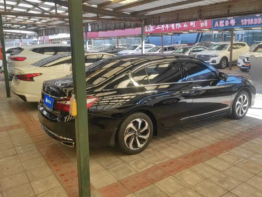 Honda Accord — миниатюра 3
