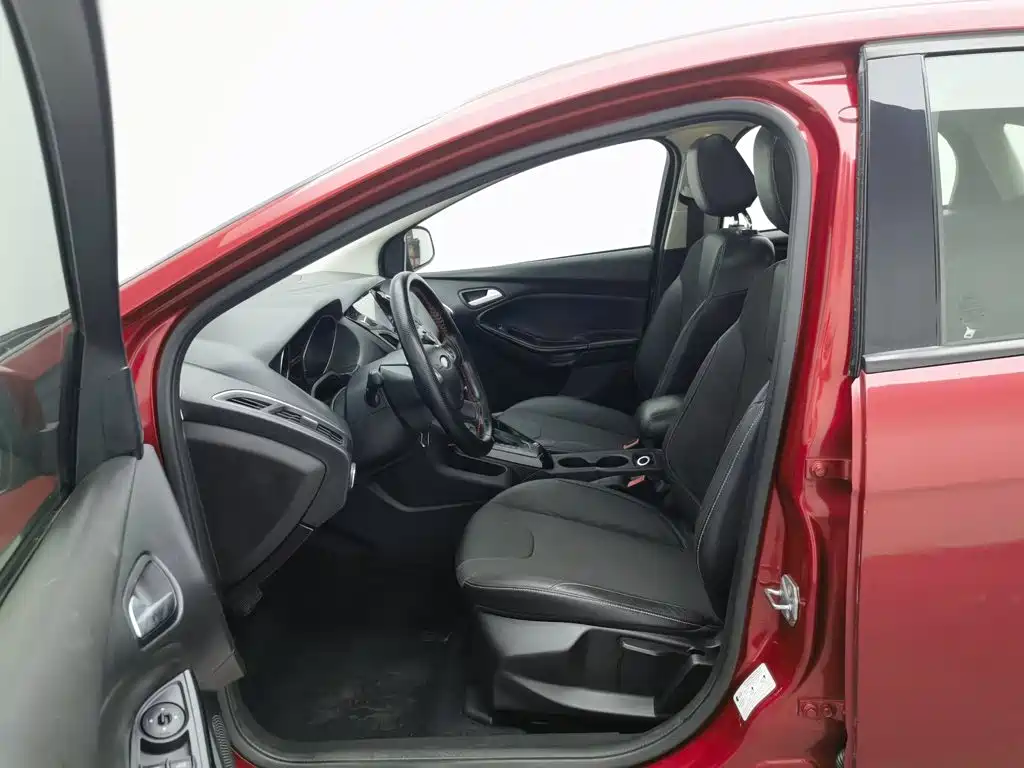 Ford Focus — миниатюра 10