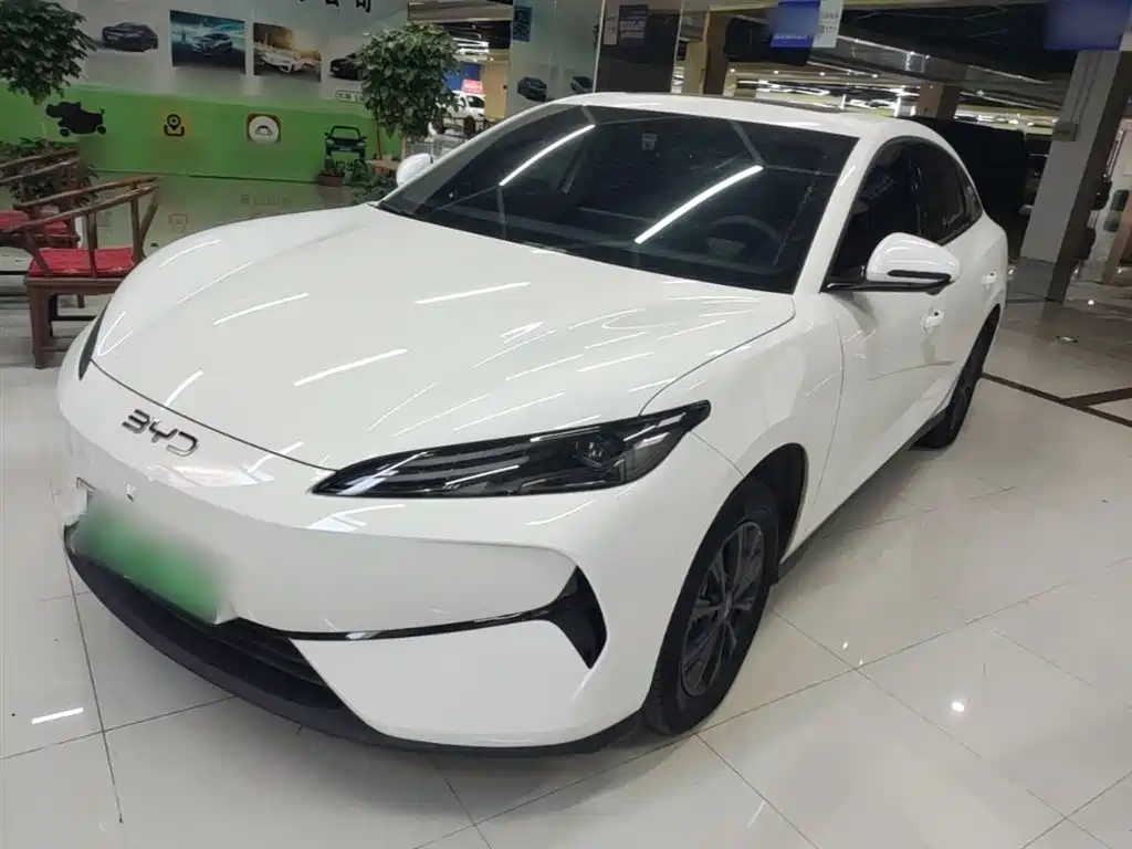 Byd 比亚迪e7 2025