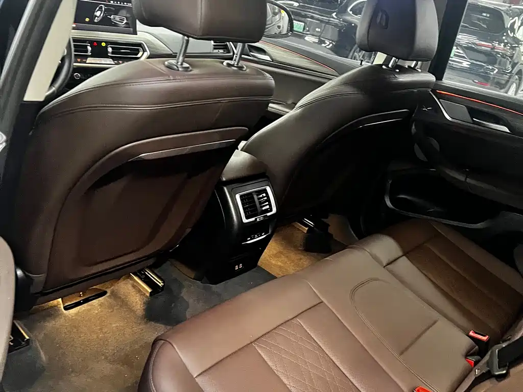 BMW X3 — миниатюра 9