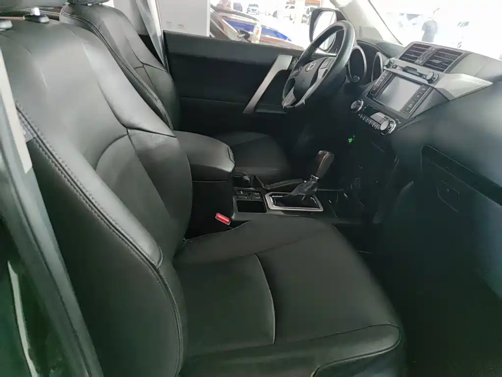 Toyota Prado — миниатюра 11
