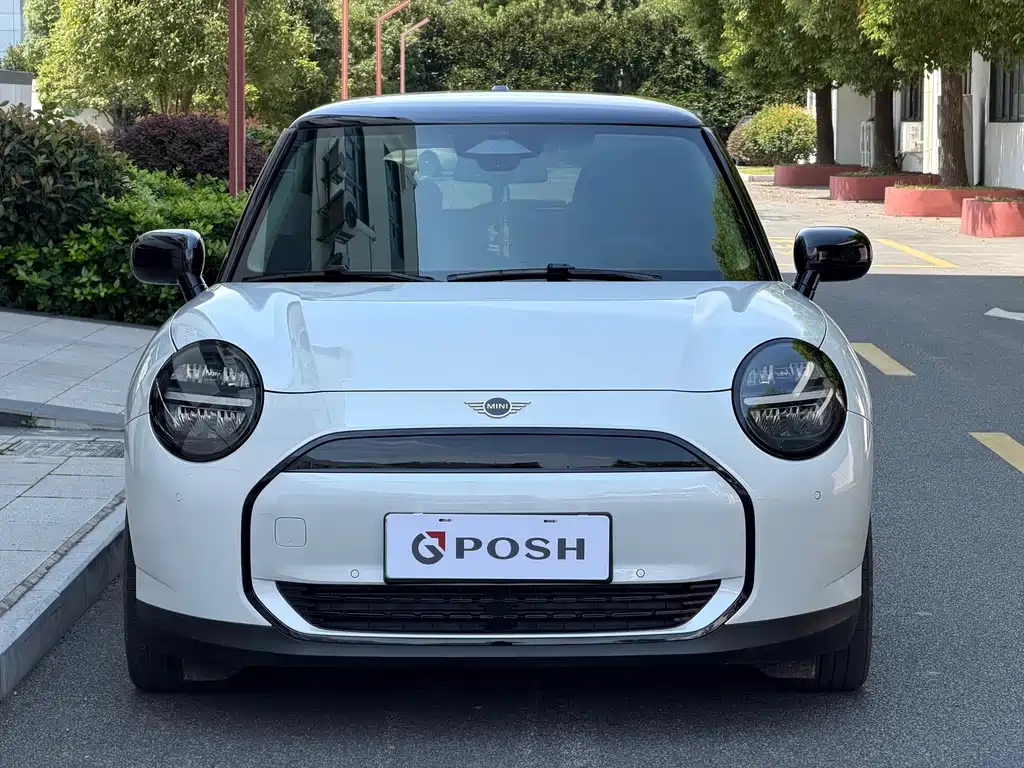 MINI MINI COOPER EV — миниатюра 2