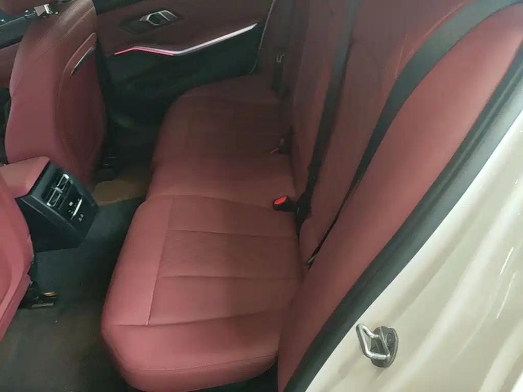 BMW 3 Series — миниатюра 17