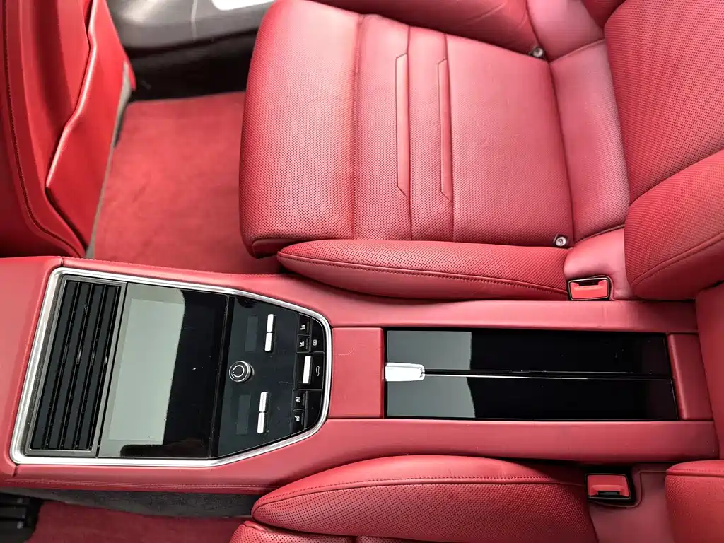 Porsche Panamera — миниатюра 6