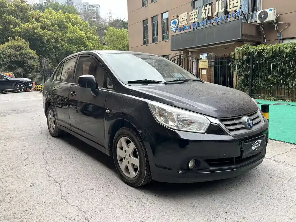Venucia D50 2013 1.6L MT Luxury