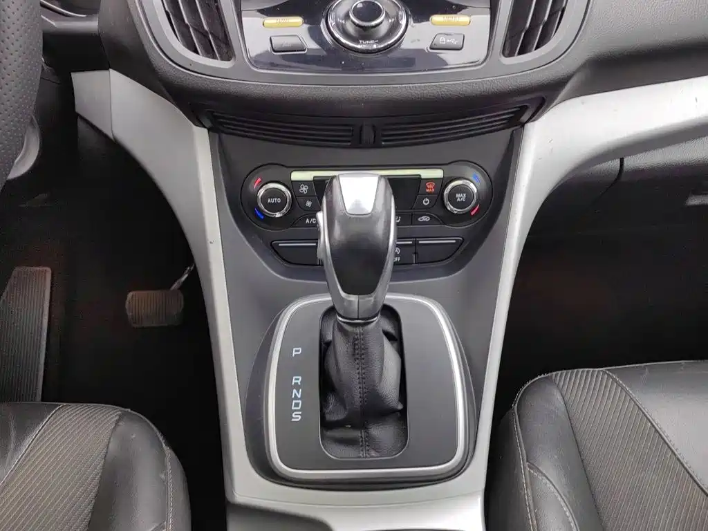Ford Kuga — миниатюра 13