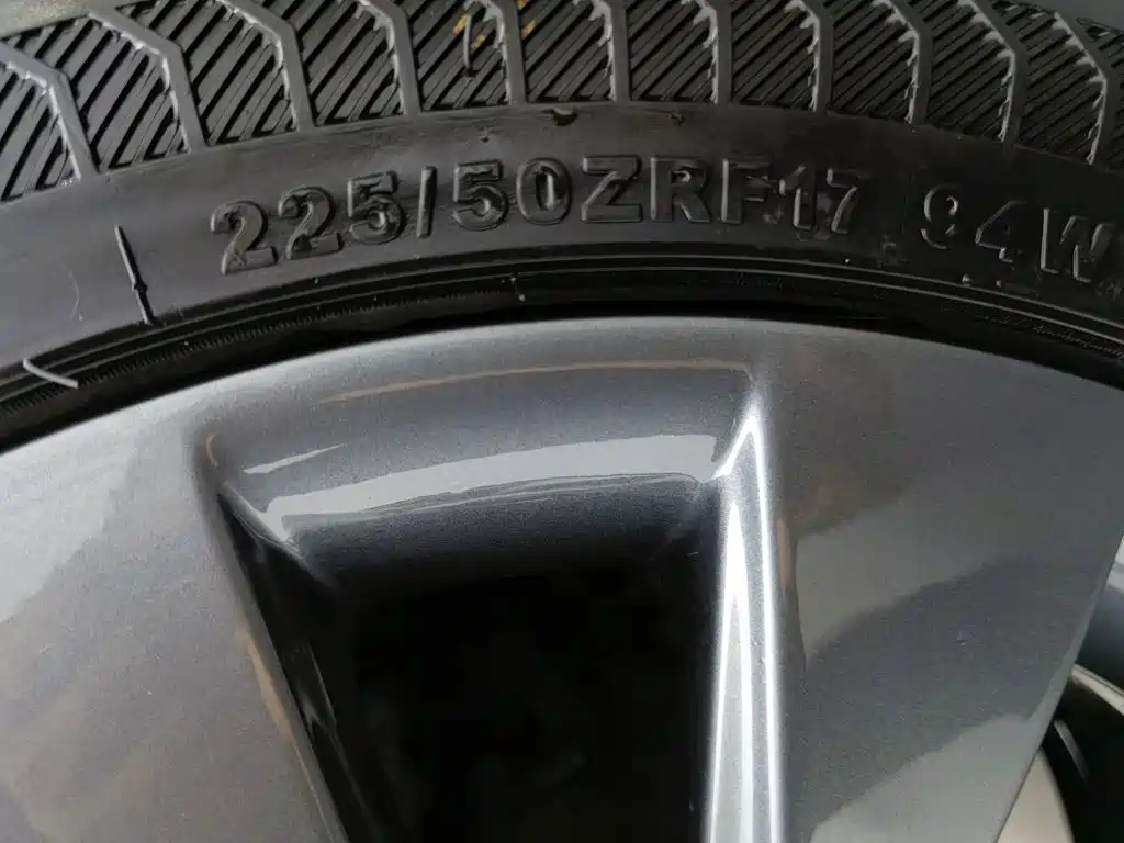 BMW 3 Series — миниатюра 24