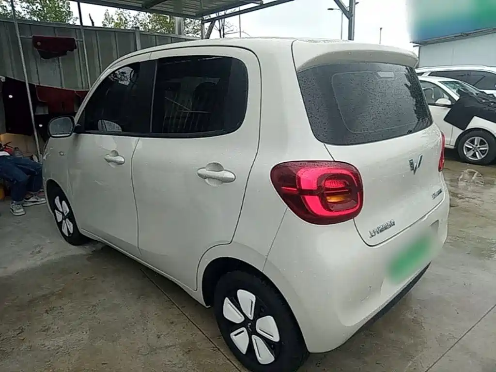 Wuling MINIEV — миниатюра 5