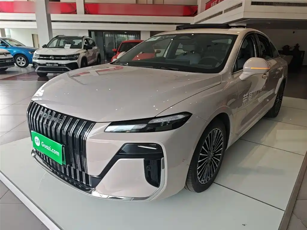 Roewe 荣威M7 DMH 2025