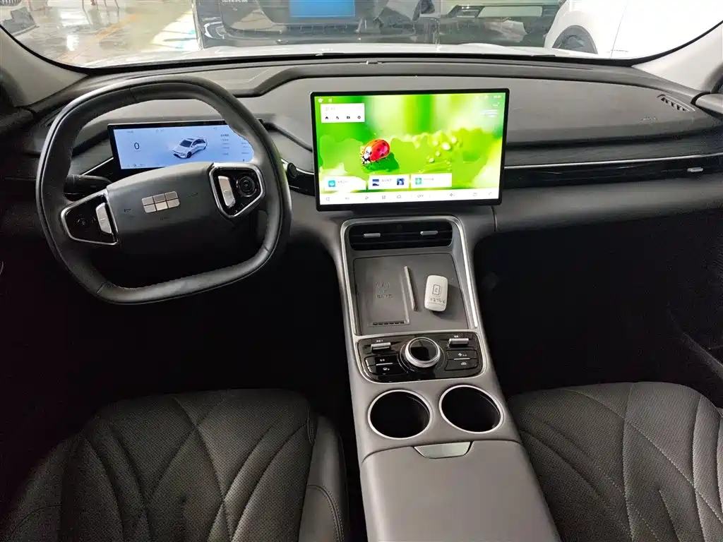 Geely Galaxy Galaxy L6 L6 2025 EM-i 140km