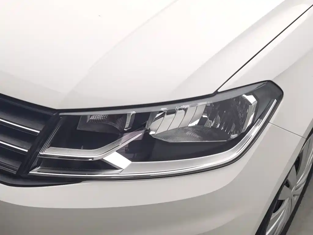 Volkswagen Santana — миниатюра 7