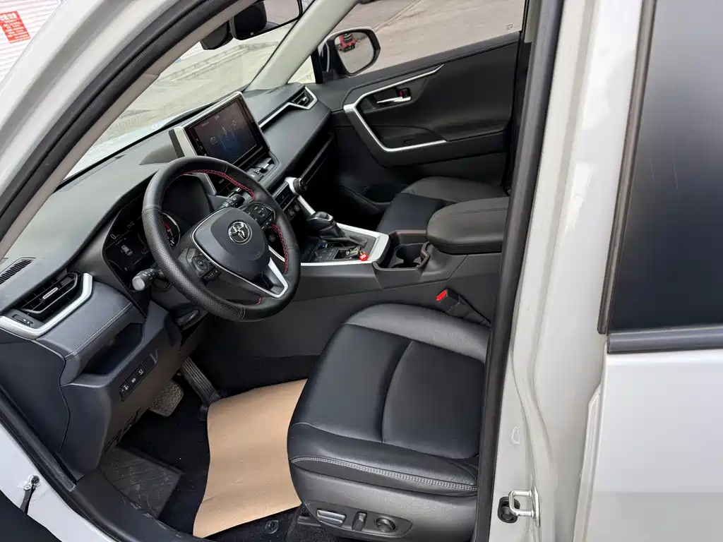 TOYOTA RAV4 RONGFANG