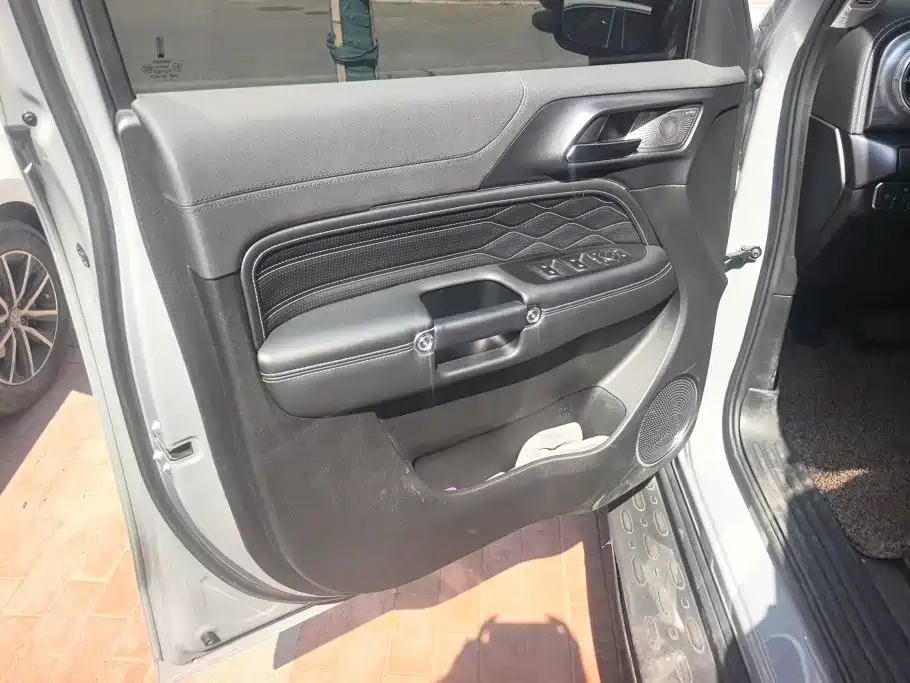 Tank Tank 300 — миниатюра 7
