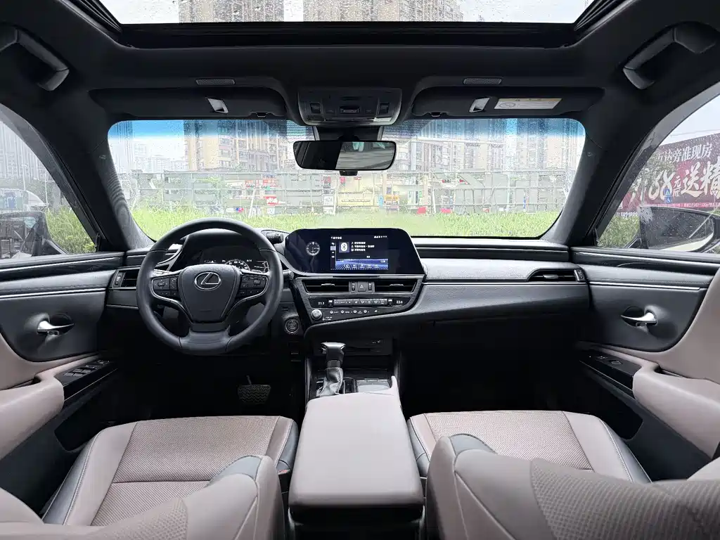 Lexus ES — миниатюра 9