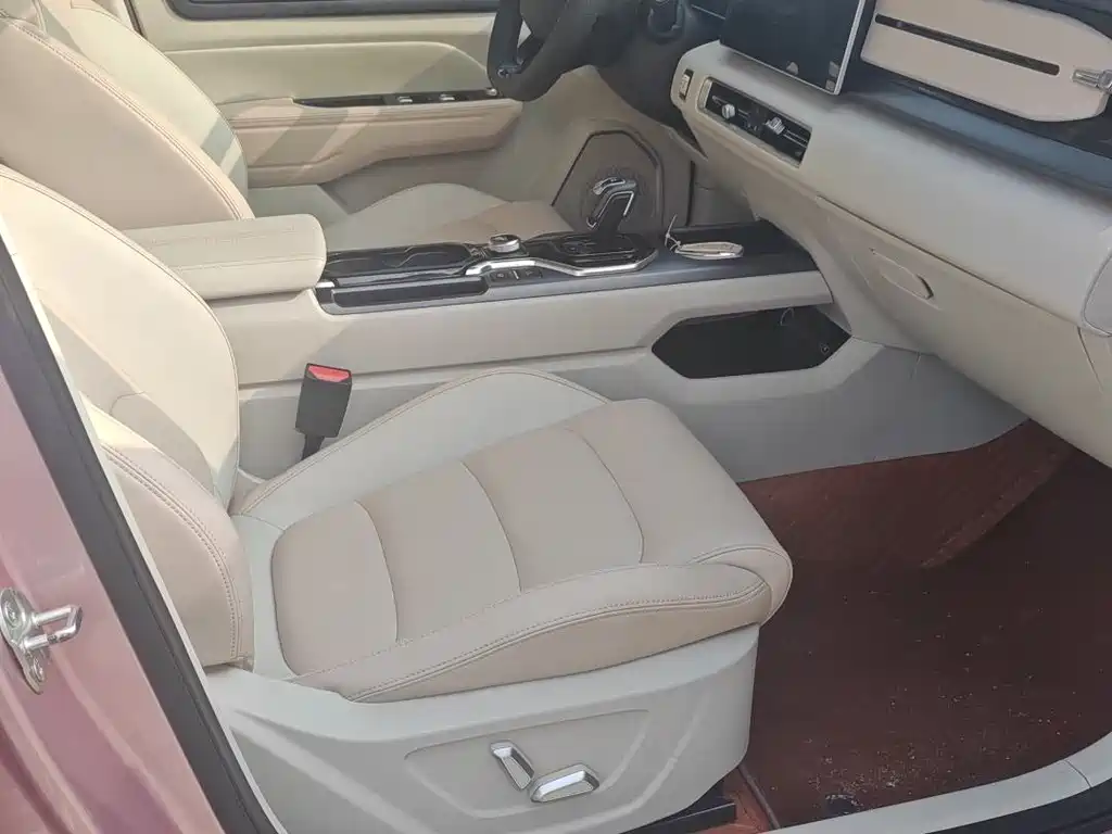 GEELY AUTOMOBILE GEELY ICON