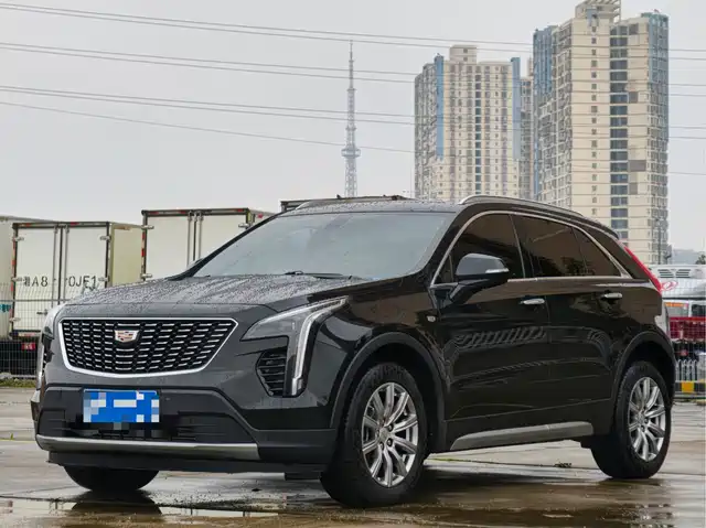 CADILLAC XT4