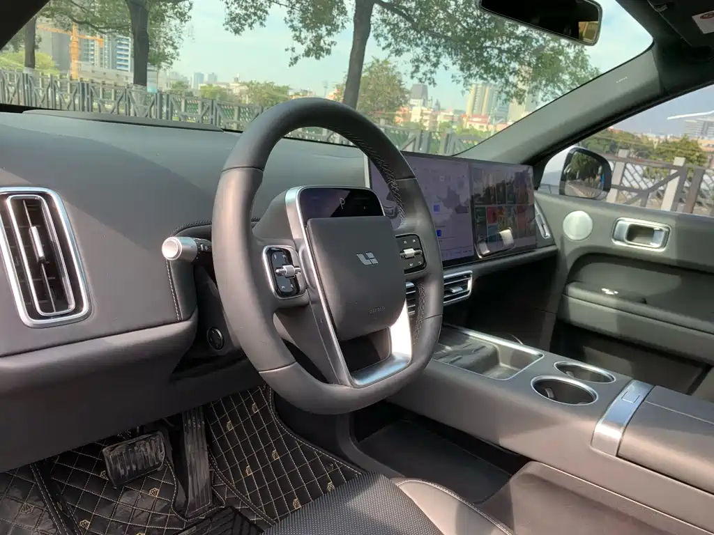 Li Auto IDEAL L6