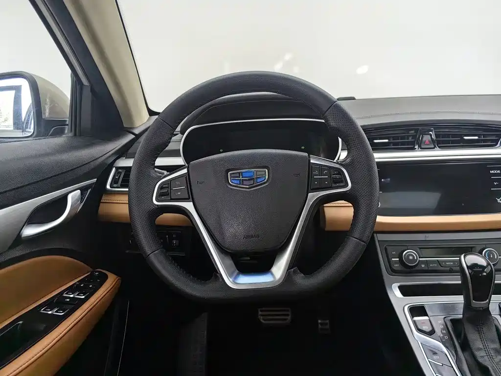 Geely Vision S1 — миниатюра 11