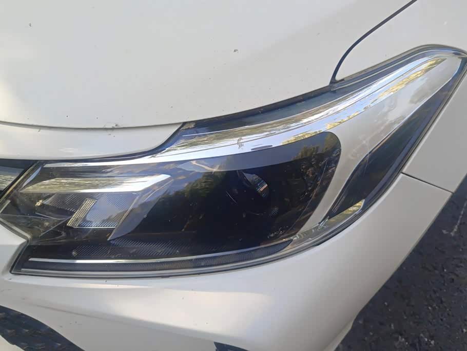 Toyota Vios FS 1.5 л 2023 г. Белый, пробег 27000 км