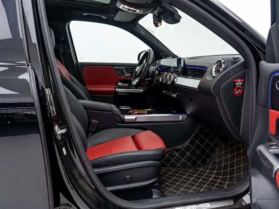 MERCEDES-BENZ GLB AMG