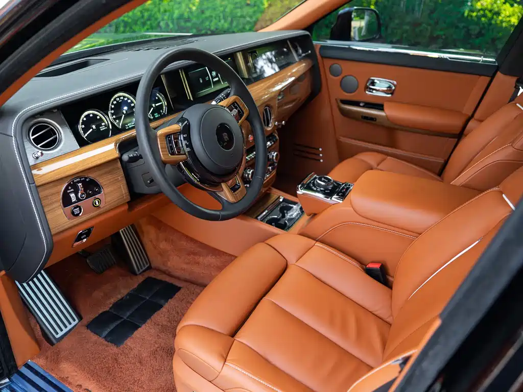 Rolls-Royce Phantom — миниатюра 9
