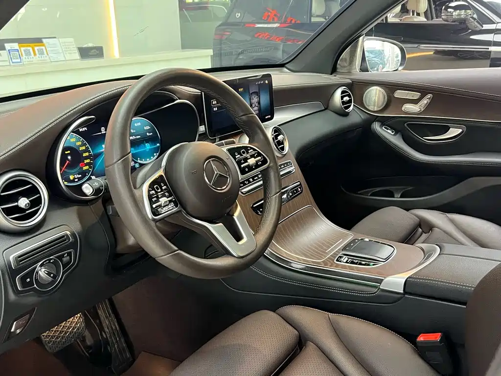 Mercedes-Benz GLC 2020 GLC 300 L 4MATIC
