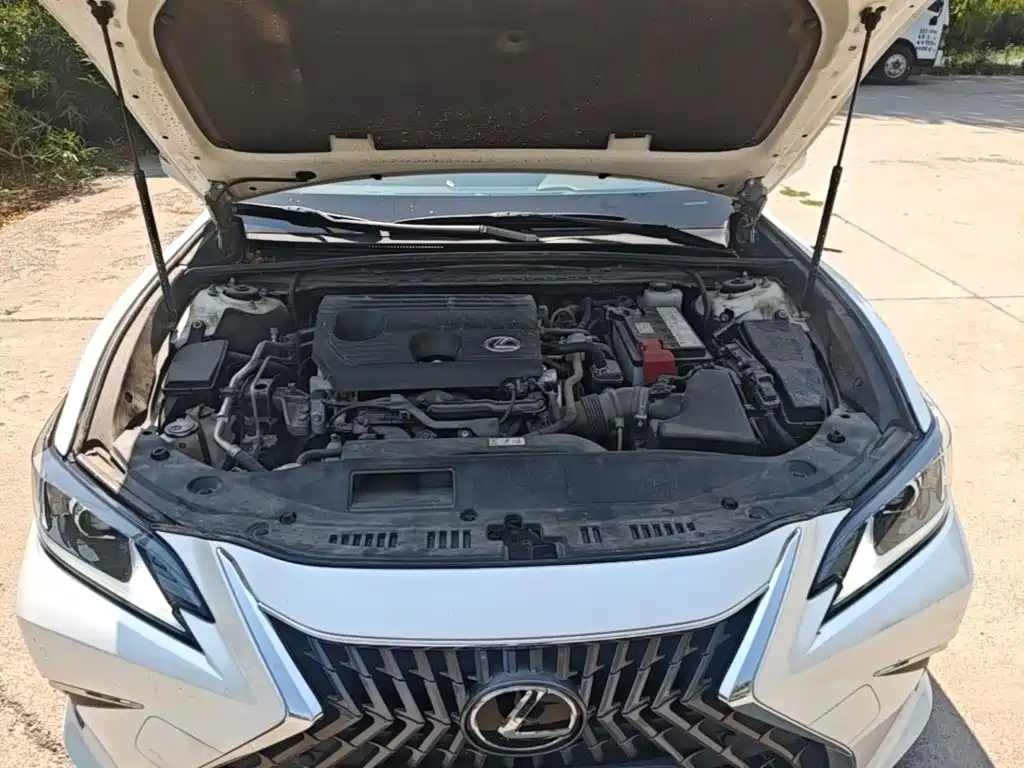 Lexus ES — миниатюра 20