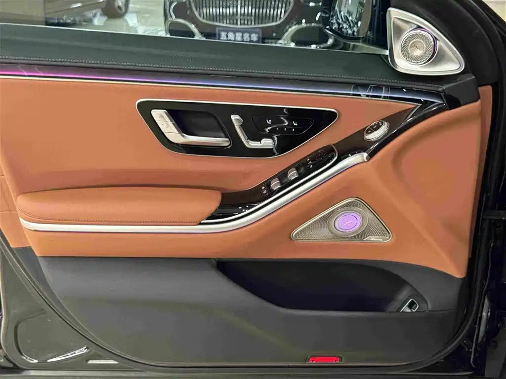Mercedes-Benz S-Class — миниатюра 21
