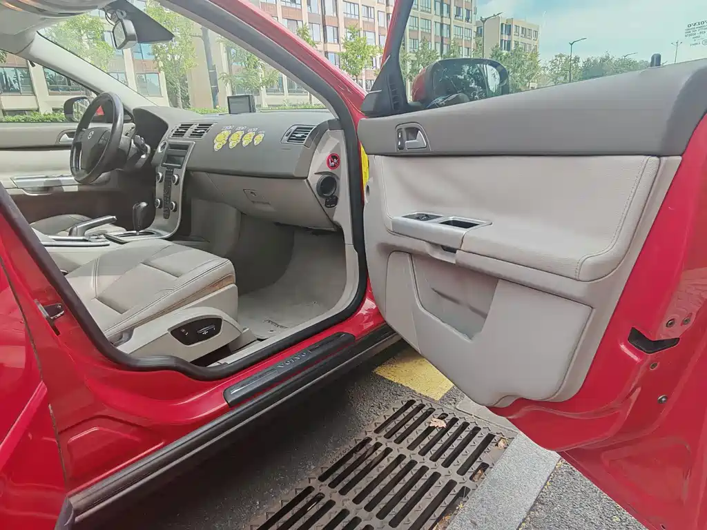 Volvo S40 — миниатюра 13