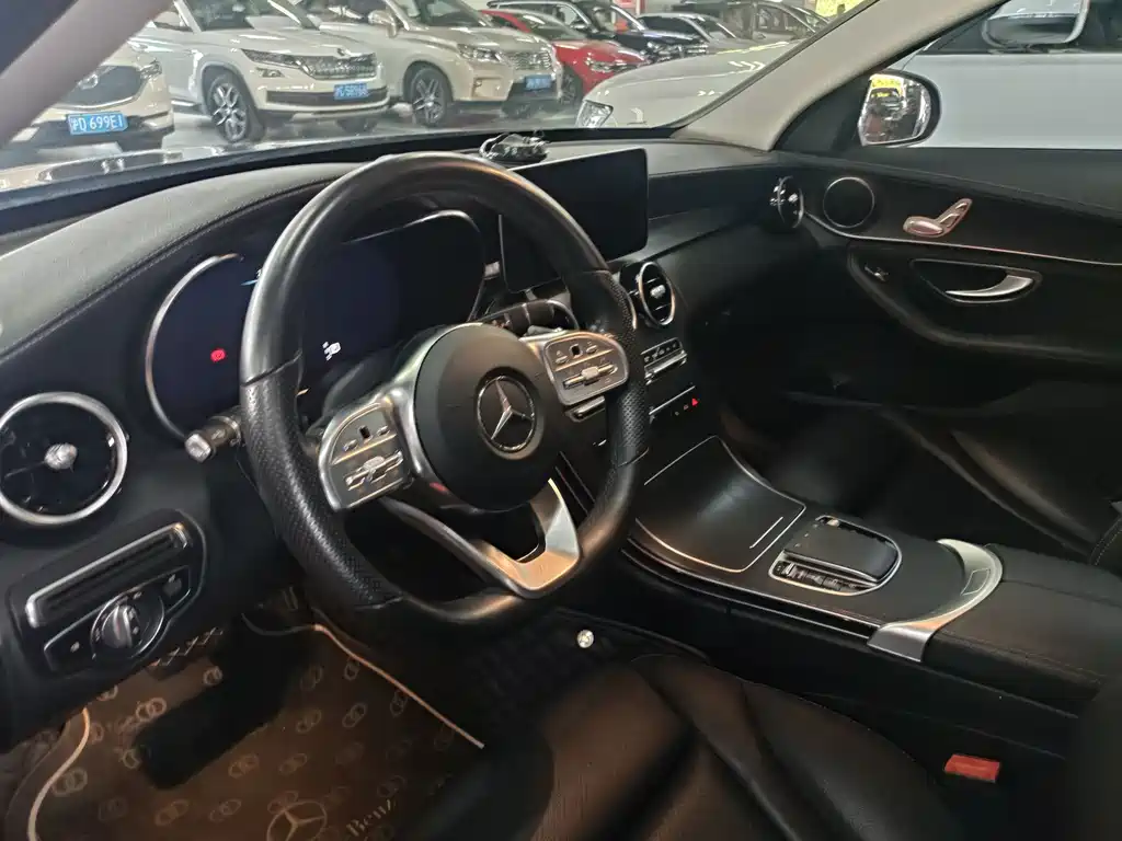 Mercedes-Benz C-Class — миниатюра 8