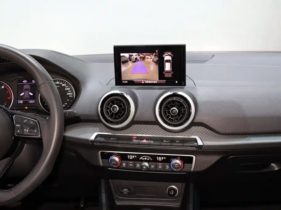 Audi Q2L — миниатюра 14