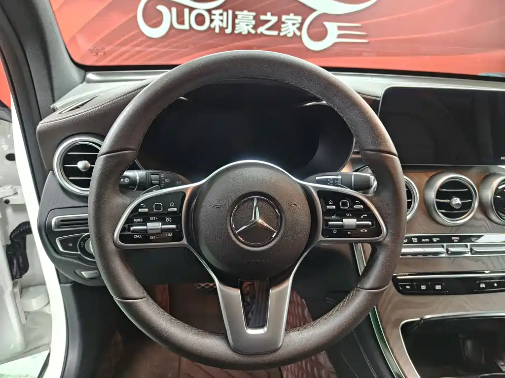 Mercedes-Benz GLC 2021 GLC 260 L 4MATIC Luxury