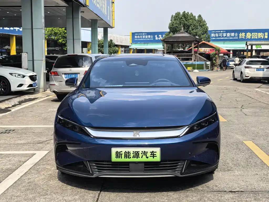 BYD Han — миниатюра 2