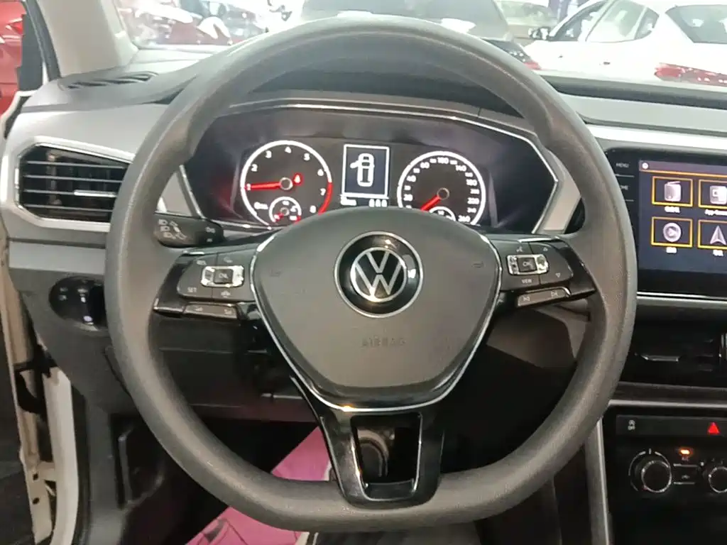 Volkswagen T-Cross — миниатюра 11
