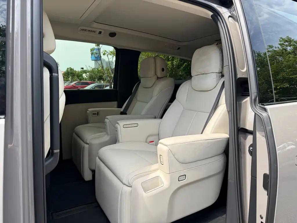 Li Auto Li MEGA — миниатюра 7