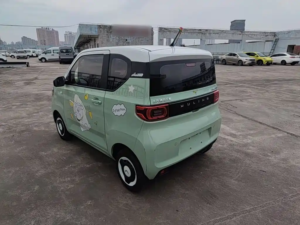 Wuling MINIEV — миниатюра 5