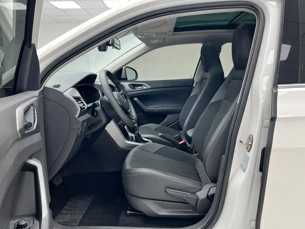 Volkswagen T-Cross — миниатюра 6