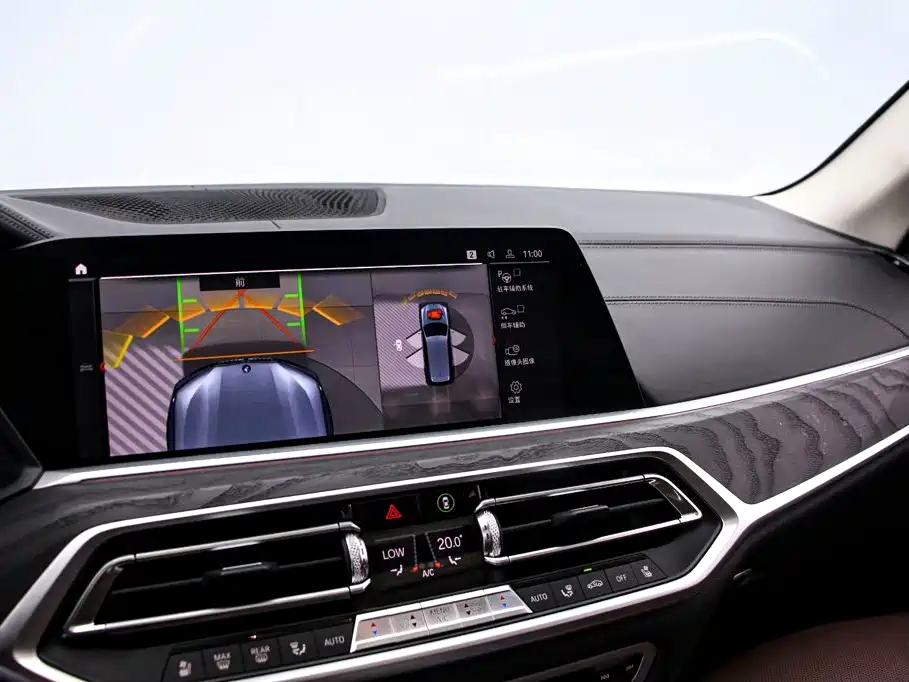 BMW X7 — миниатюра 8