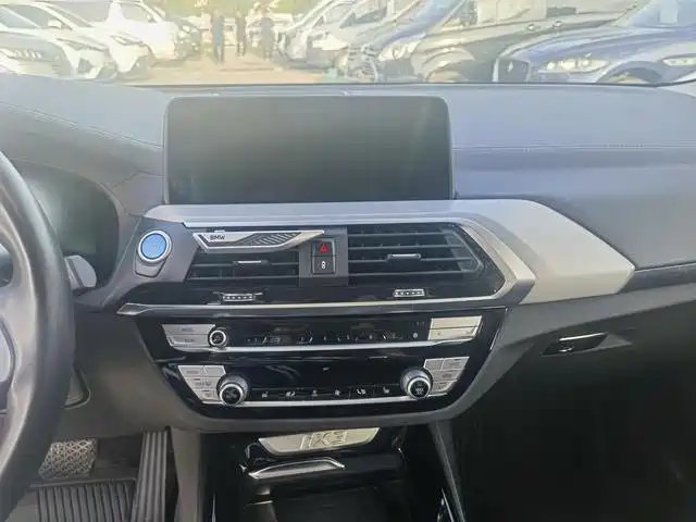 BMW iX3 — миниатюра 12