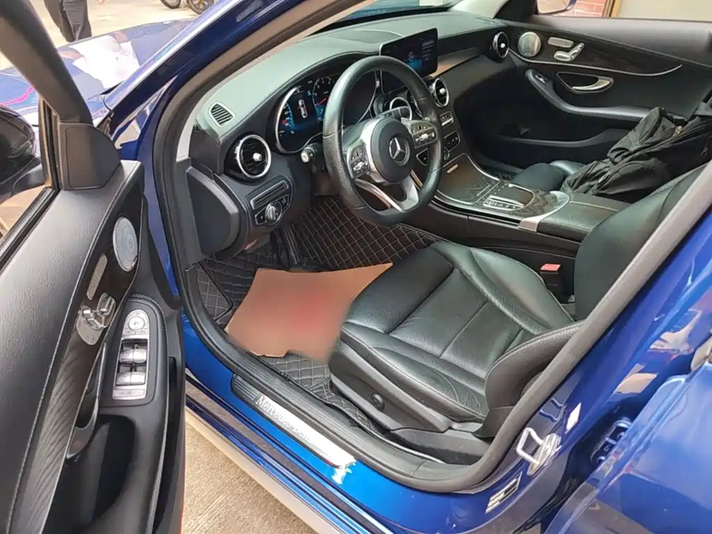 Mercedes-Benz C-Class — миниатюра 16