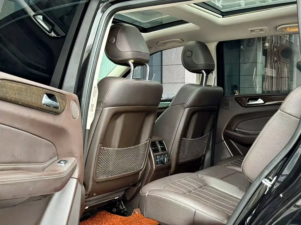 Mercedes-Benz GLS — миниатюра 6