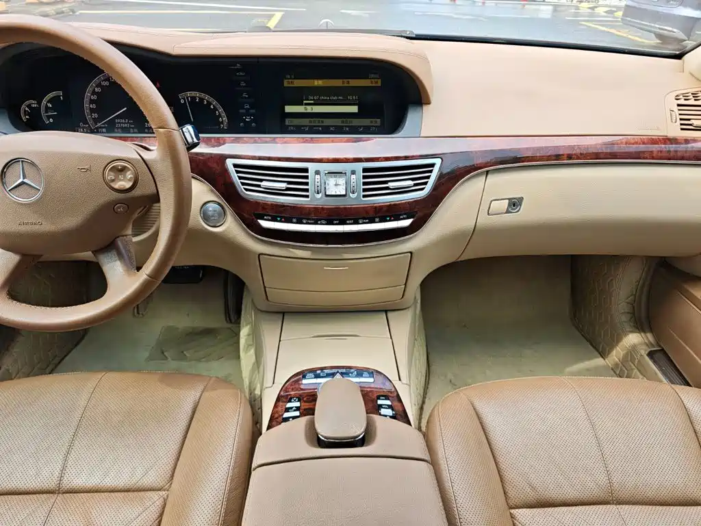 Mercedes-Benz S-Class — миниатюра 17