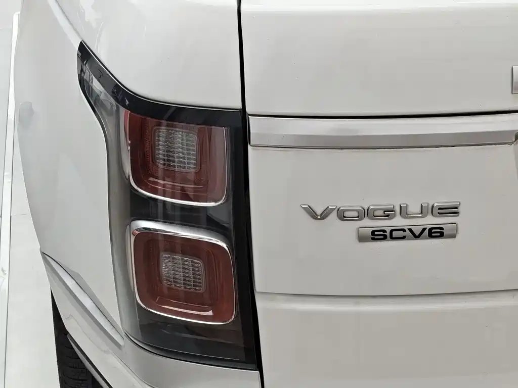 Land Rover Range Rover 2018 3.0 SC V6 Vogue SE Long Wheelbase