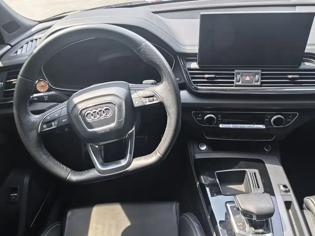 Audi Q5L 2024 45 TFSI Luxury