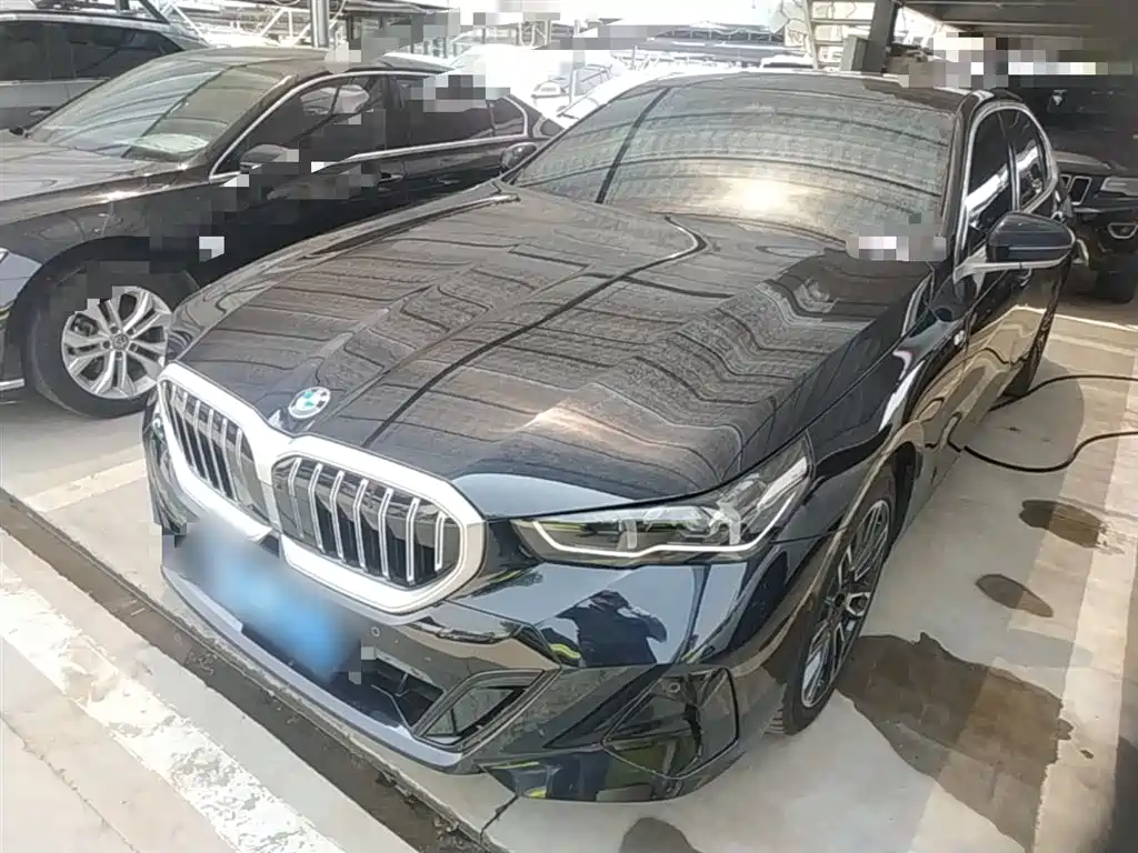 BMW 5 Series 2025