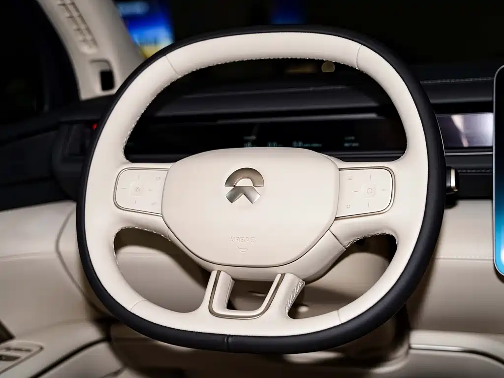 NIO ES8 — миниатюра 14